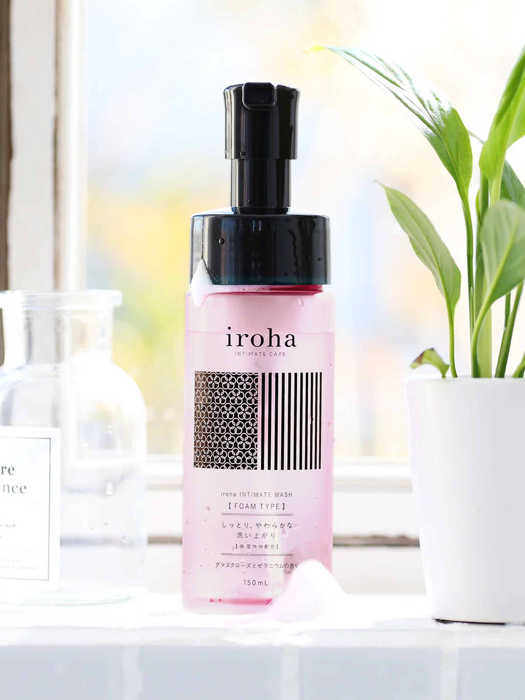 Tenga Iroha Intimate Wash - Damask Rose and Geranium - 150ml