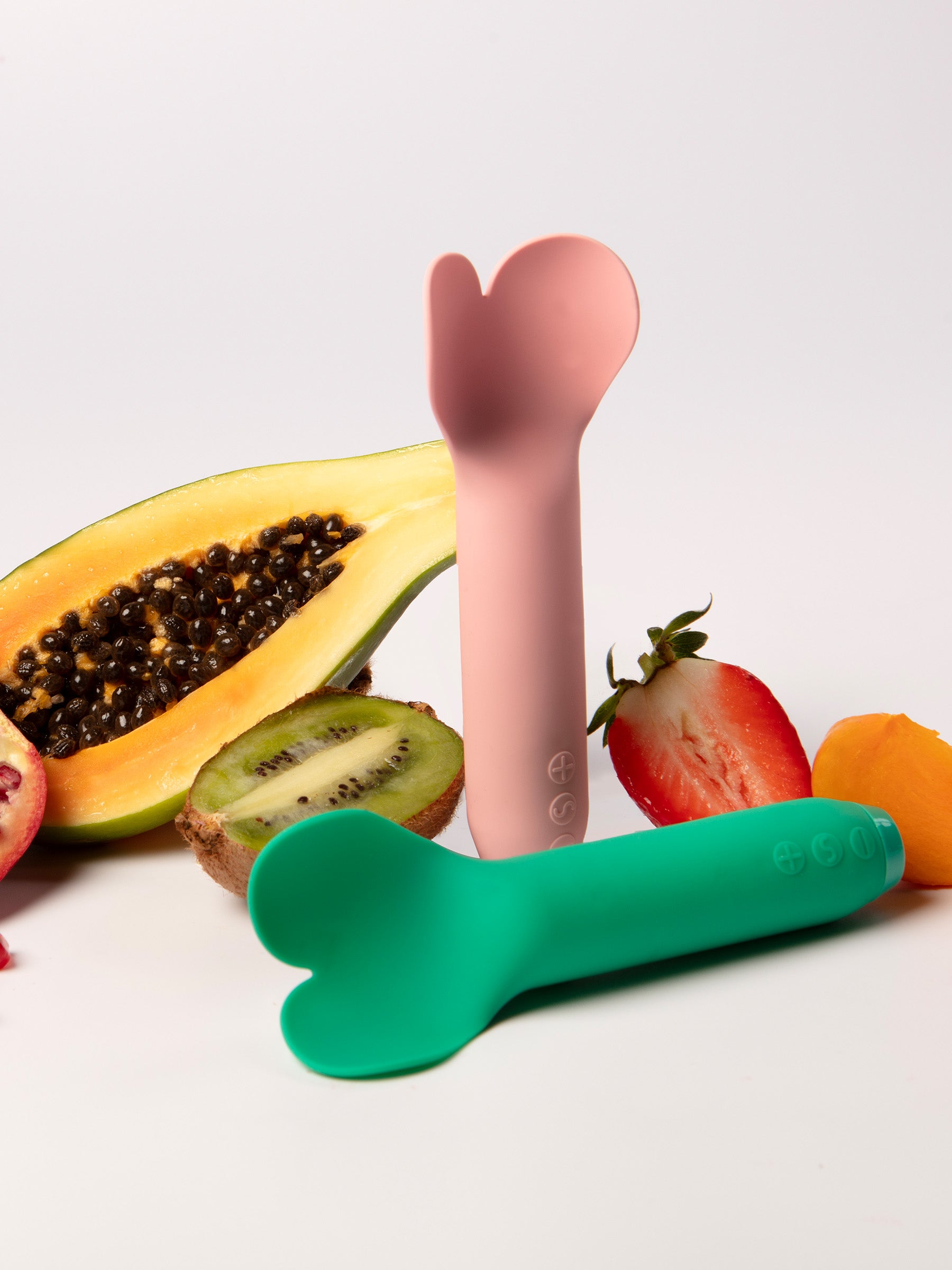 je-joue amour bullet vibrator light pink and turquoise