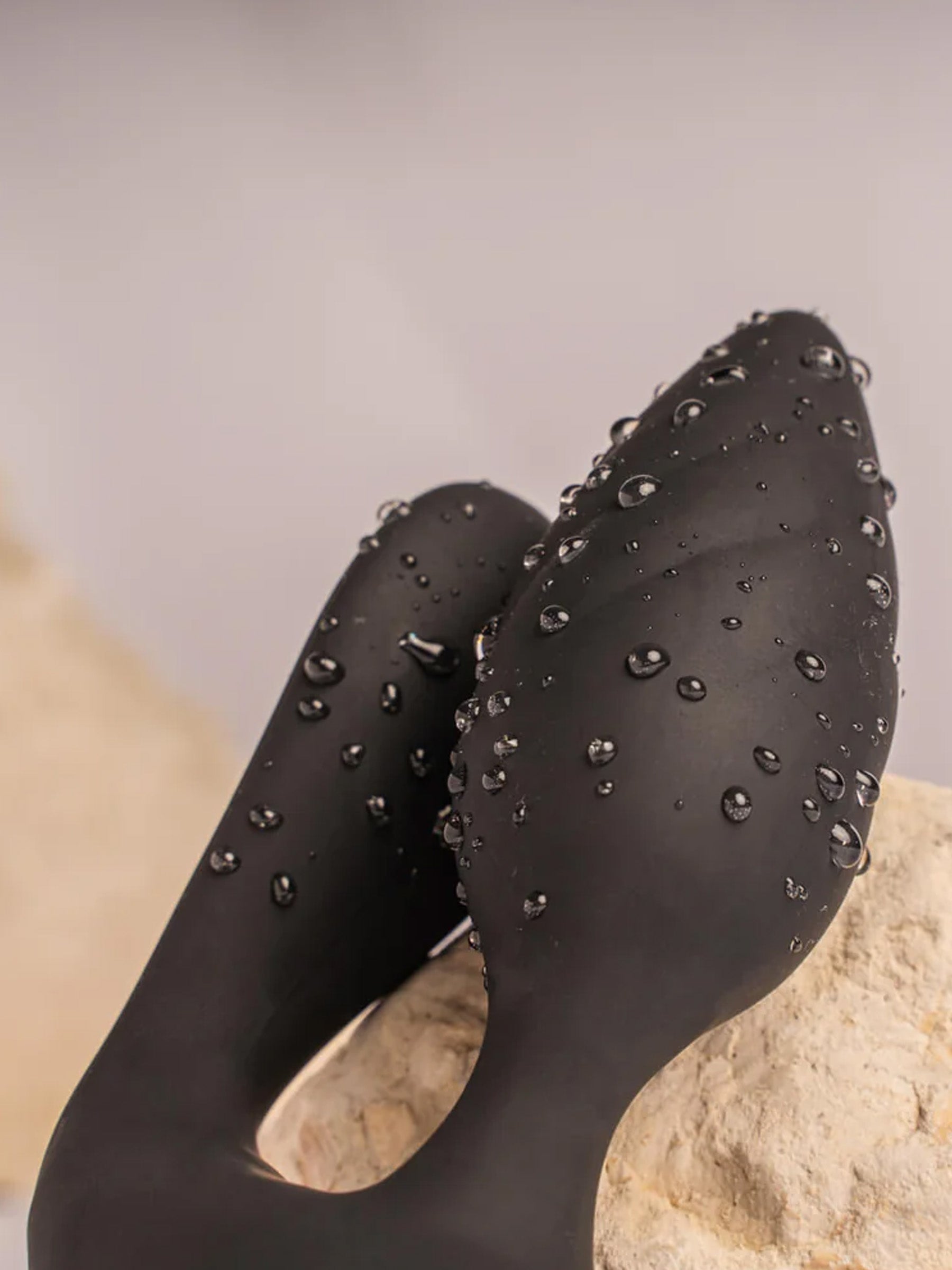 rocks-off cocktail black